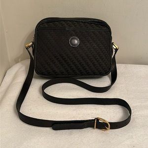 Vintage Gucci canvas& leather GG shoulder bag